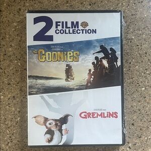 The Goonies and Gremlins DVD Set - Warner Bros.